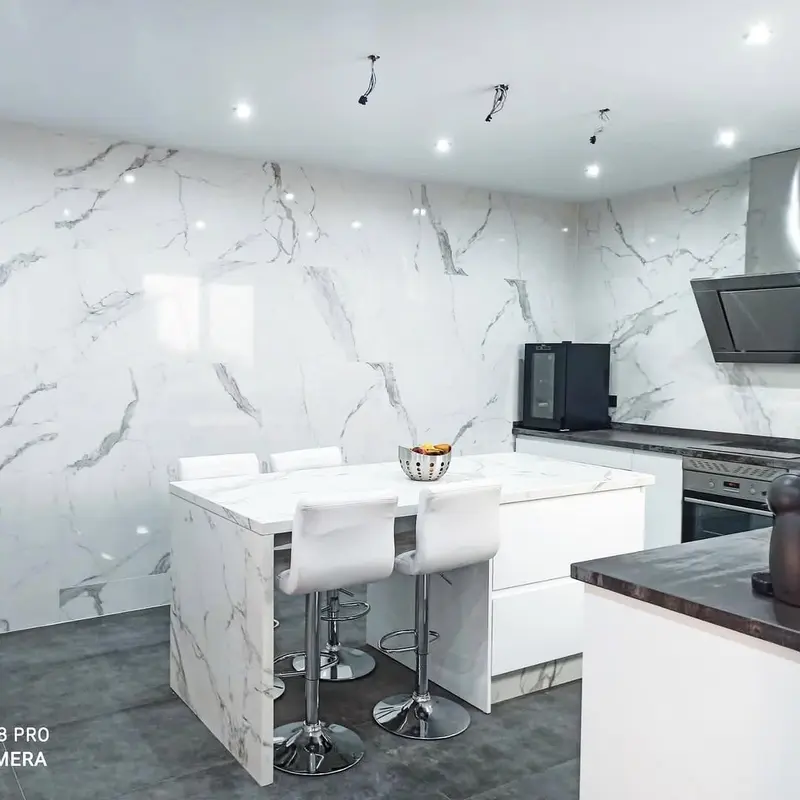 Cocina integral reformada por RAD