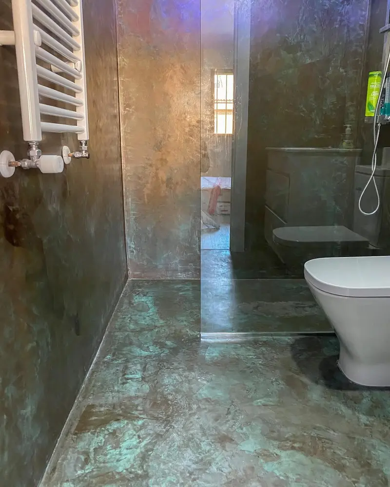 Reforma de baño — detalle de alicatado