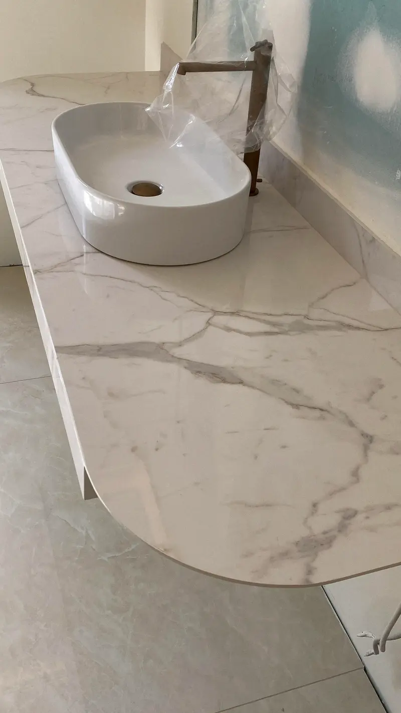 Baño reformado — detalle mampara