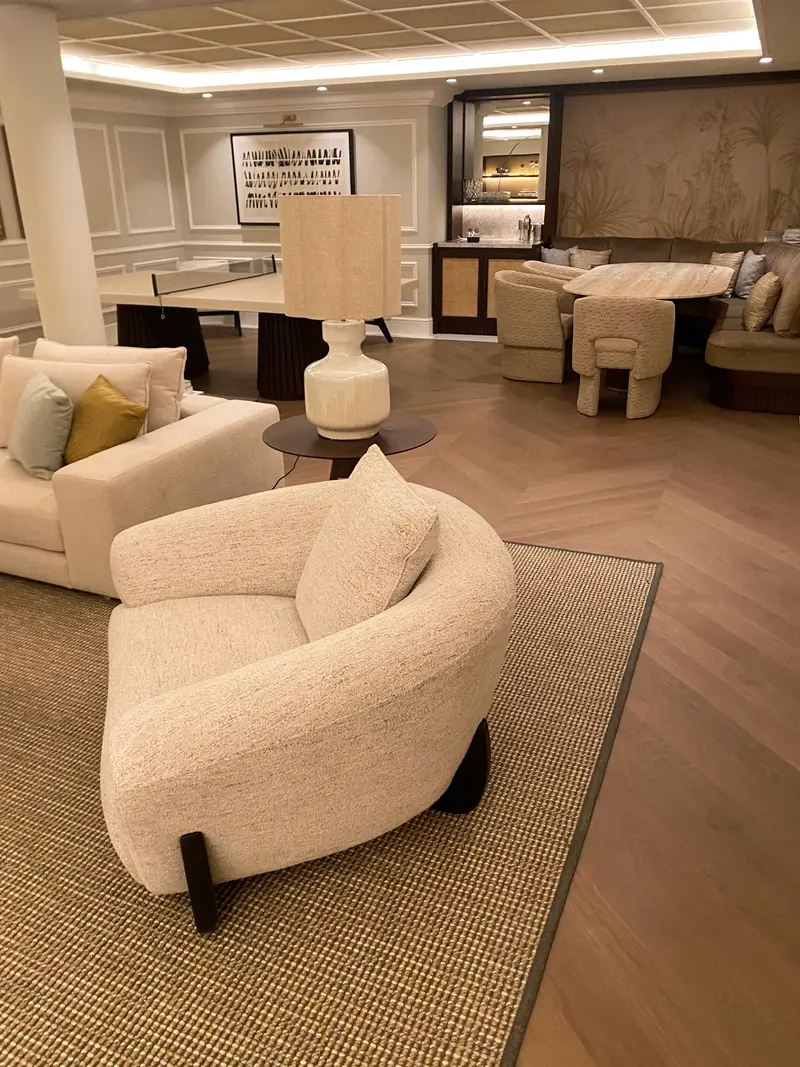 Salón de alto nivel — proyecto RAD